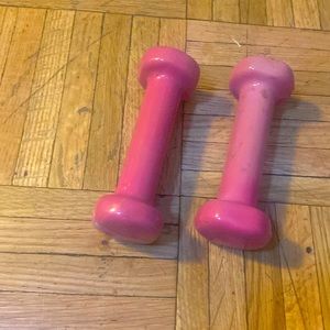 Antique Barbie authentic Pink vintage 1b hand weights. O.t weights